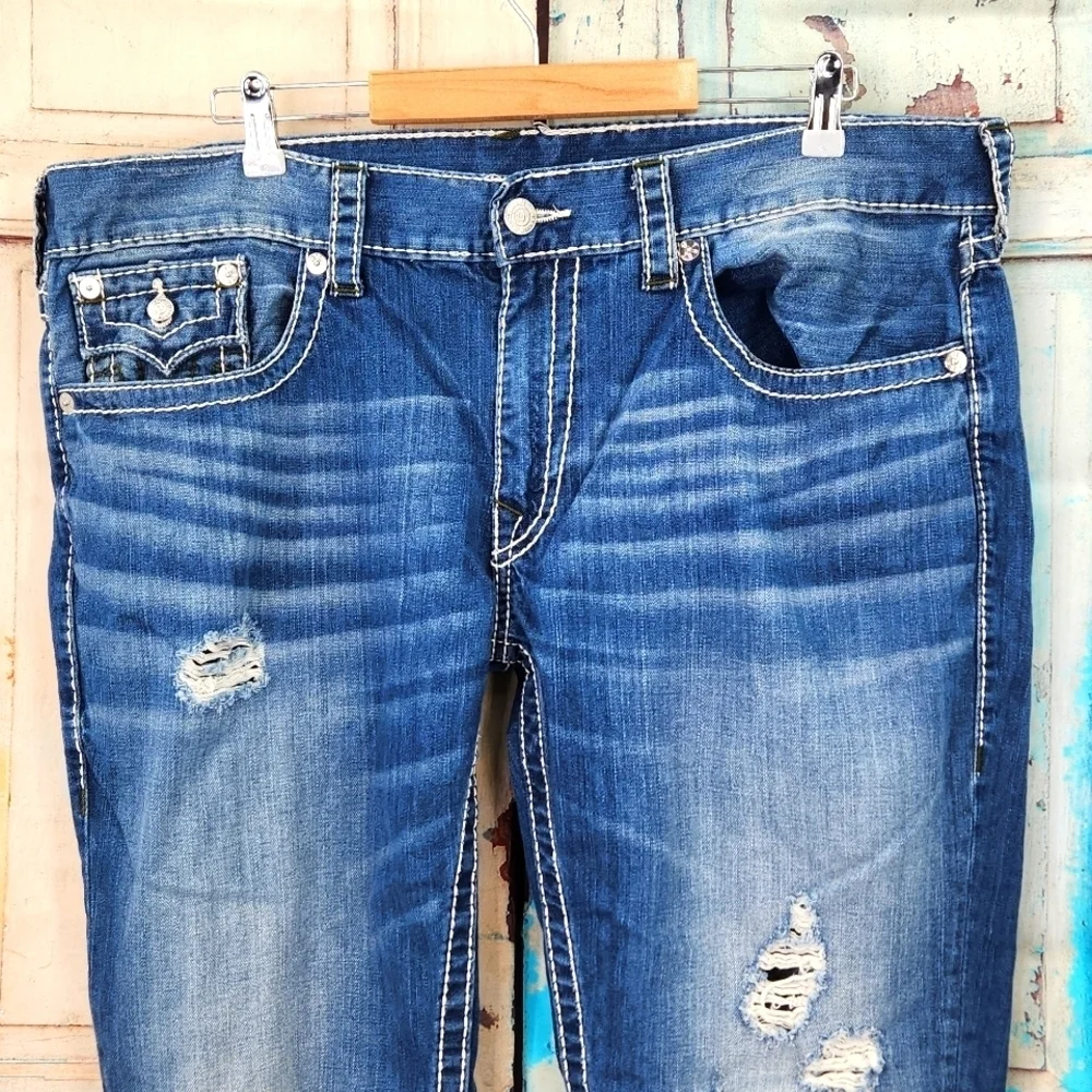 True Religion Straight Flap Natural Big T Jeans